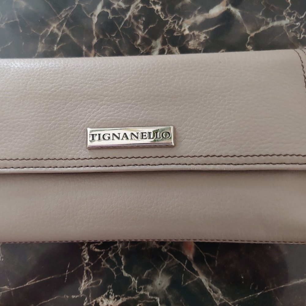 | new | Tignanello Genuine Leather Wallet
